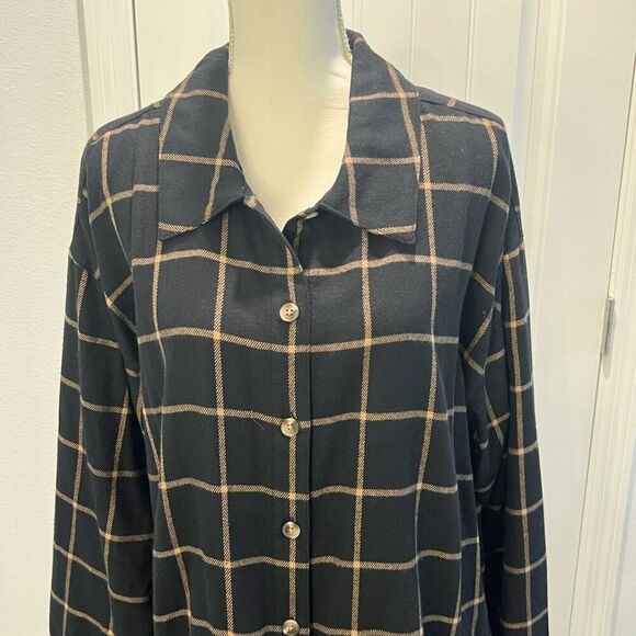 Isaac Mizrahi Live Plaid Black Tan Shacket Long Sleeve Size XL Mid Length - Picture 2 of 16
